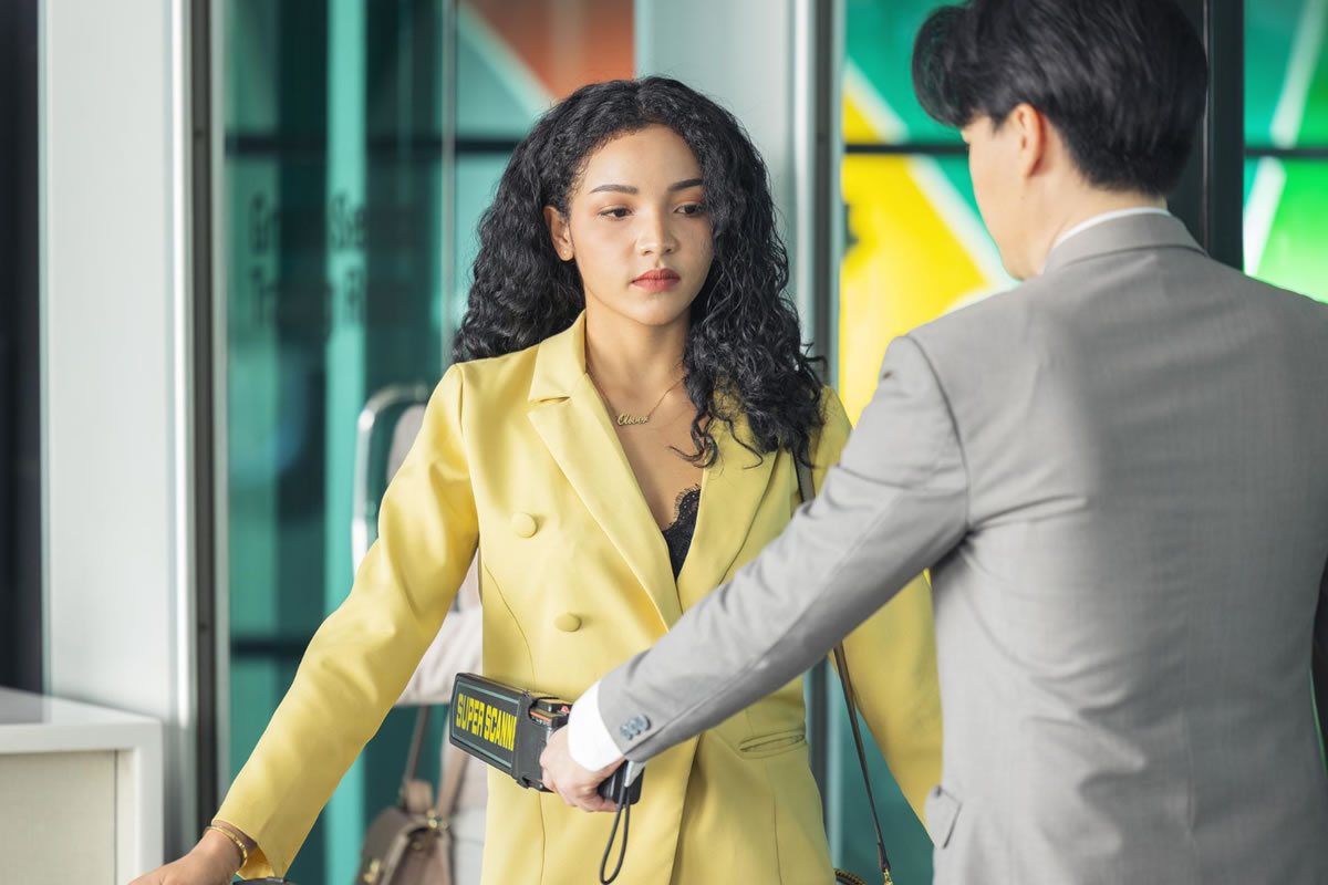 3 Security Problems of Manual Visitor Tracking