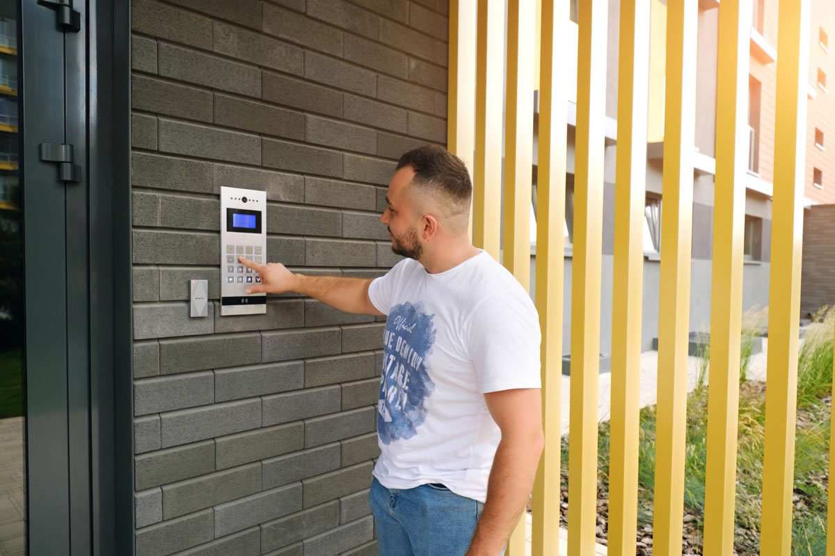 How You Can Use Gate Codes to Control Access in Gated Communities