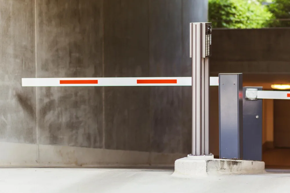 How Technology Enhances Visitor Tracking in Gated Communities